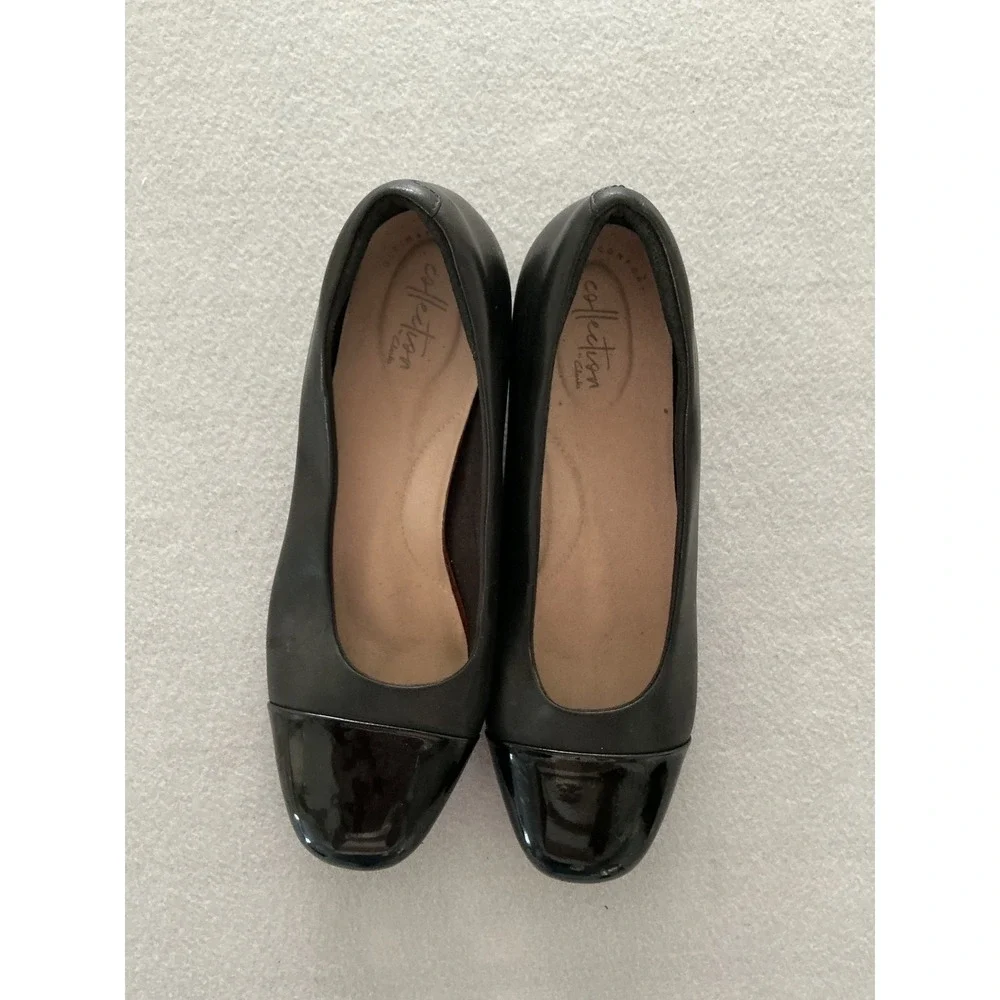 Clarks Collection Pumps Size 10 Black Leather Patent Cap Toe Block Heel 26138400